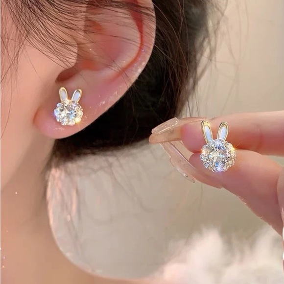 Rotatable Rabbit Earrings - Picture 5 of 5
